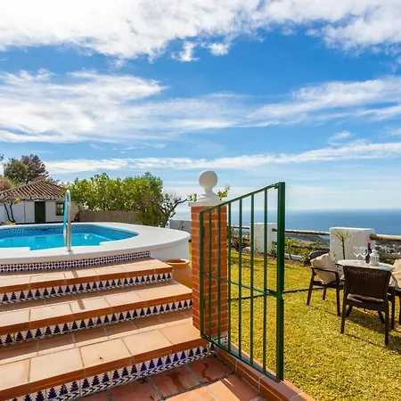 Hermoso Villa