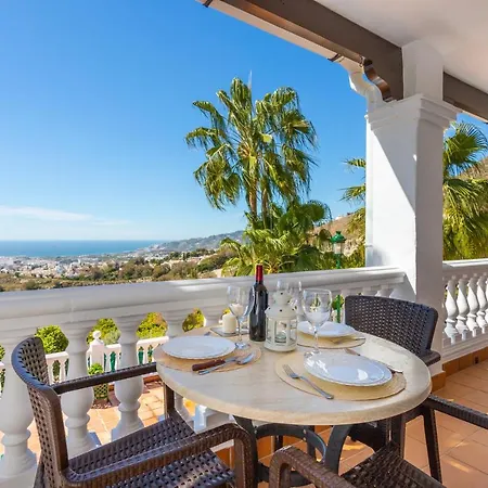 Hermoso Villa Nerja
