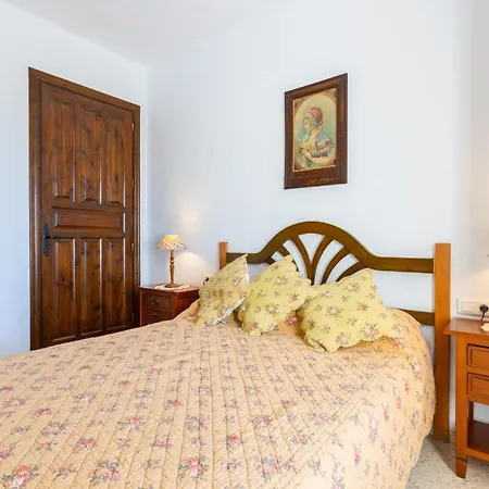 Hermoso Villa *